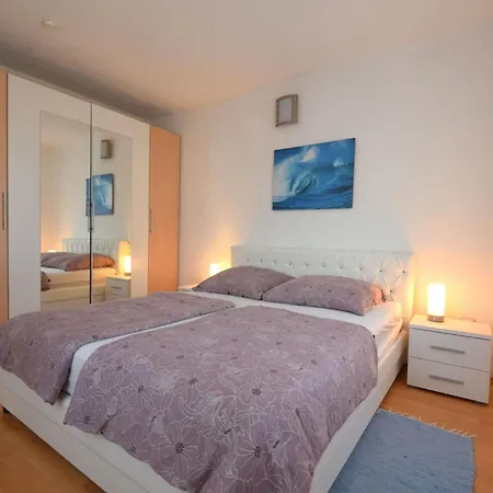 Mikec 3 By Interhome