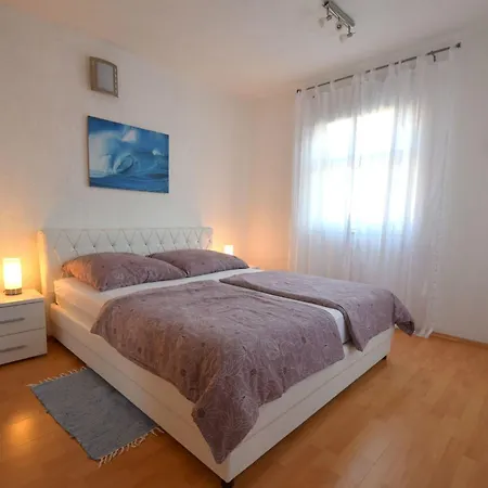 Mikec 3 By Interhome *